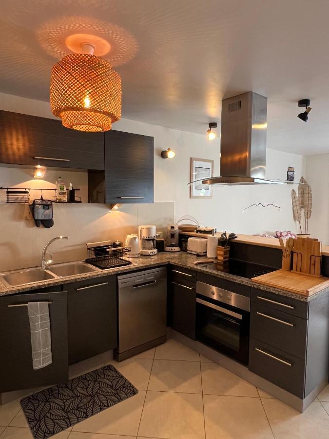 Cosy Letchis Apartment Saint Pierre Ngoại thất bức ảnh